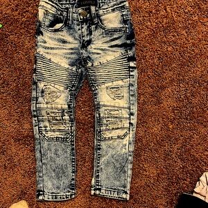 Boys jeans and size 4t